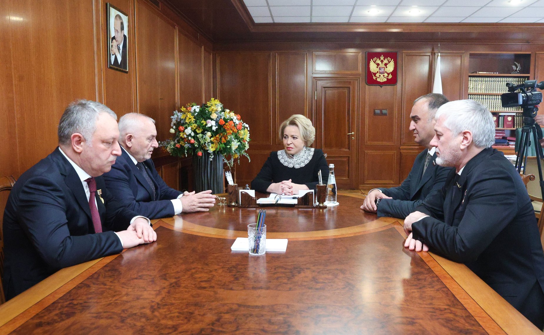 Председатель Совета Федерации Валентина Матвиенко провела встречу с председателем Парламента Чеченской Республики Шаидом Жамалдаевым