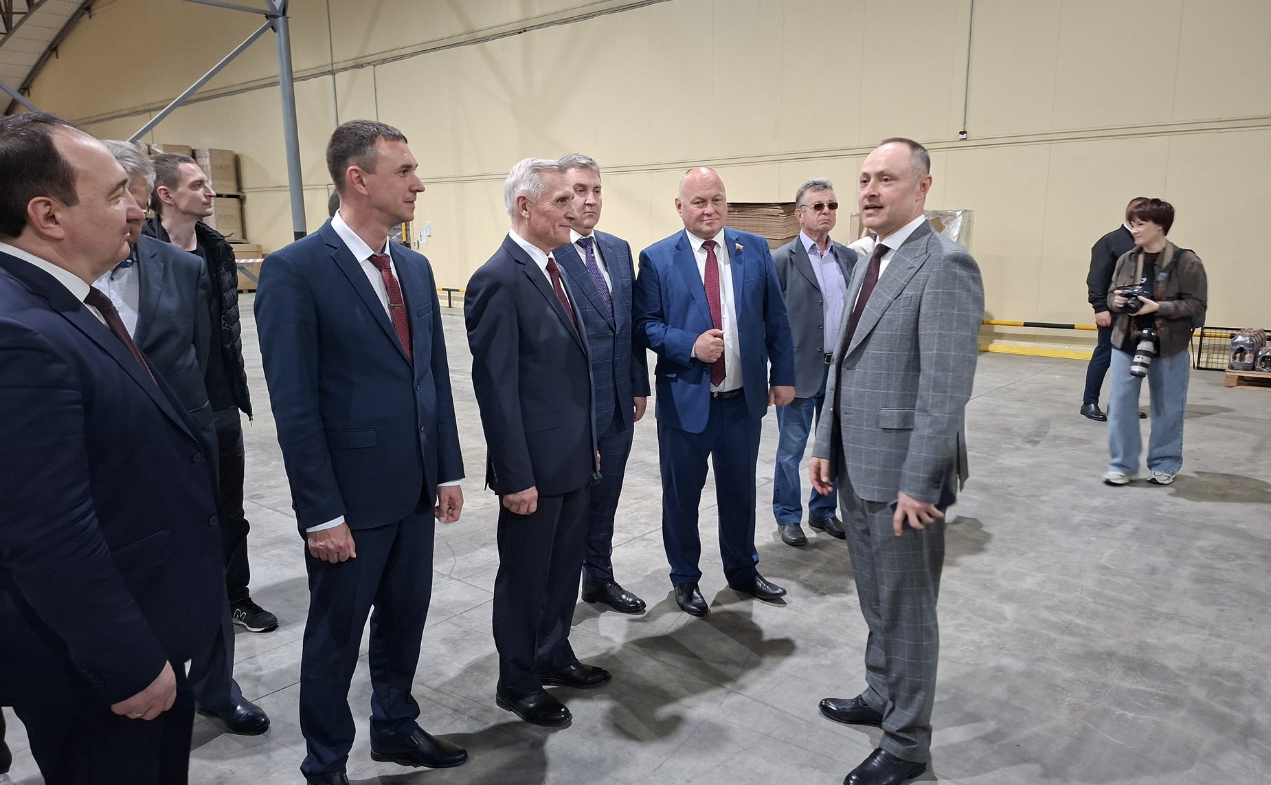 Алексей Кондратенко посетил крупнейший завод по производству кваса в Краснодарском крае