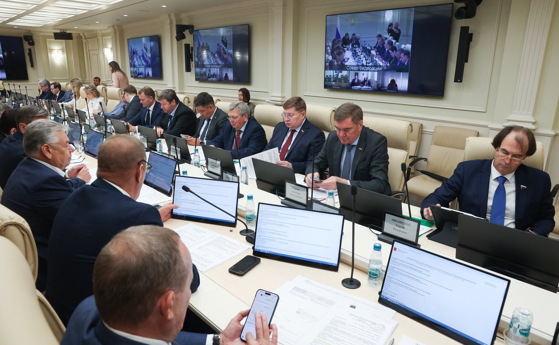 Заседание Комитета Совета Федерации по Регламенту и организации парламентской деятельности