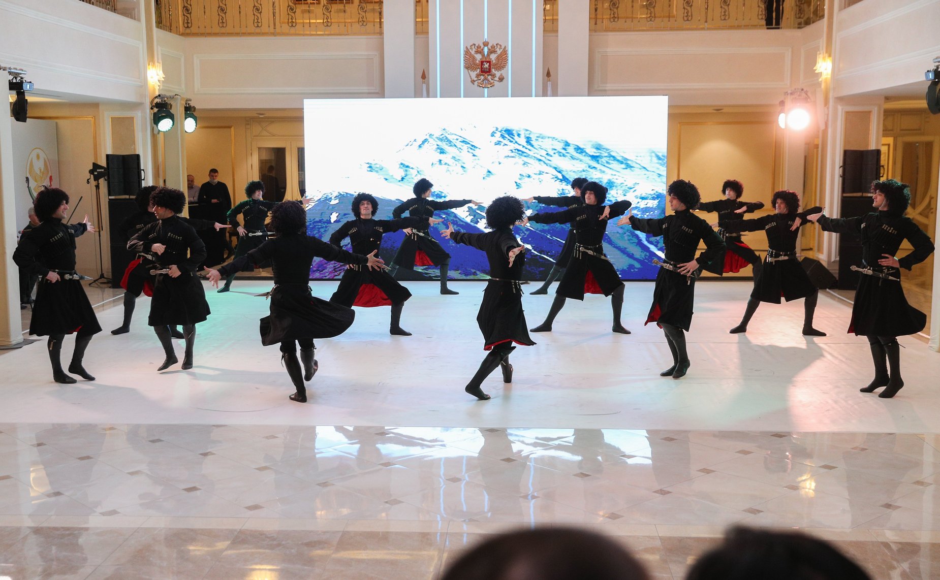 Выступление в Совете Федерации Государственного академического заслуженного ансамбля танца Дагестана «Лезгинка»