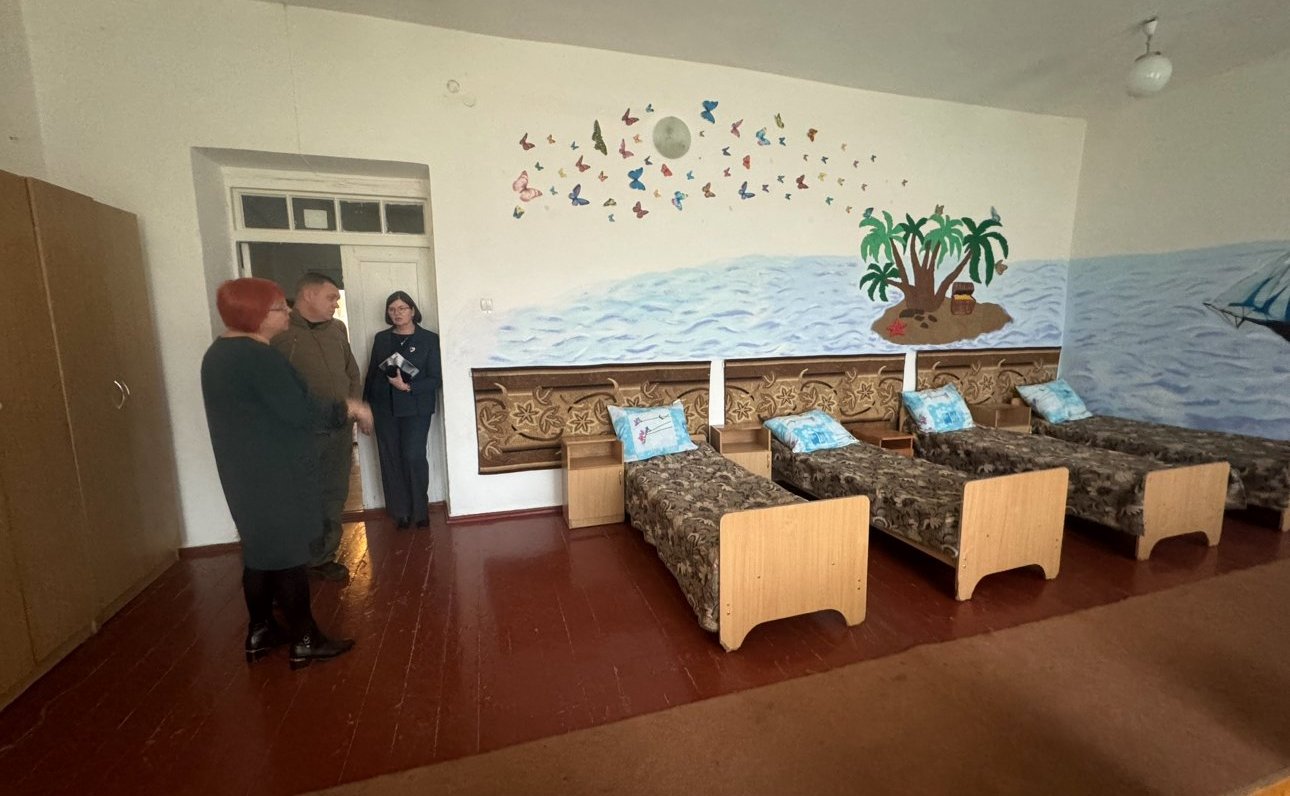 Игорь Кастюкевич вместе с министром труда и социальной защиты населения Херсонской области Аллой Бархатновой посетил социально-реабилитационный центр в Новокиевке