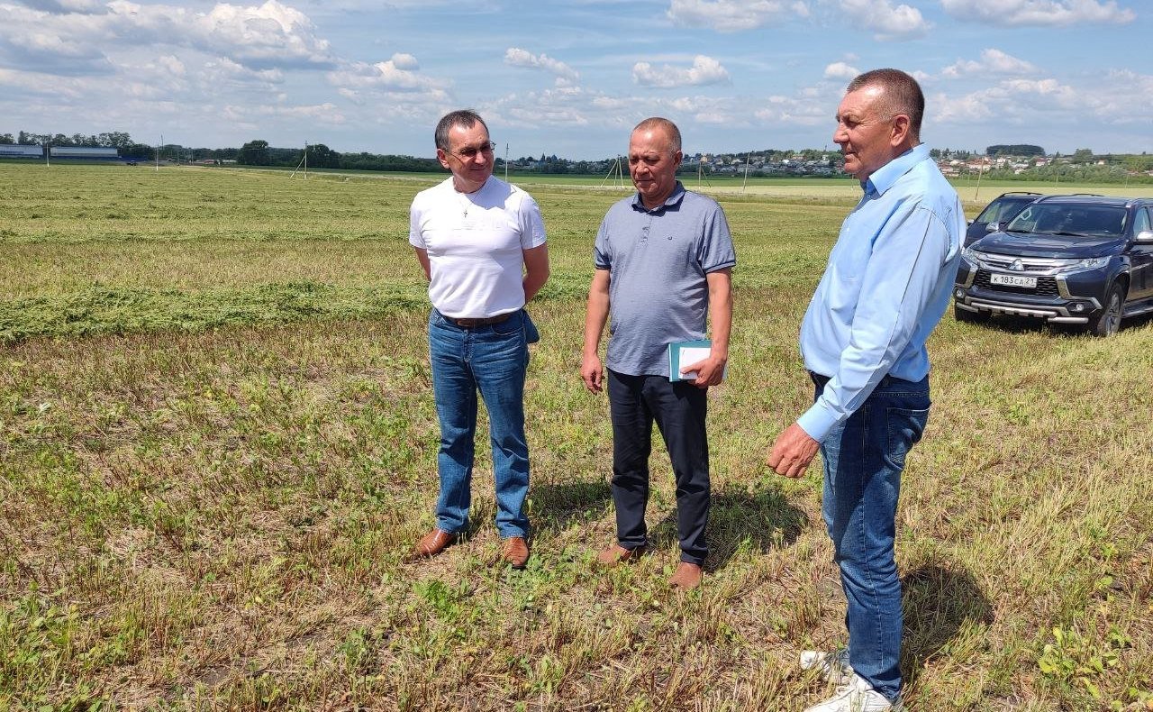 Николай Федоров посетил агропредприятие в Чувашии