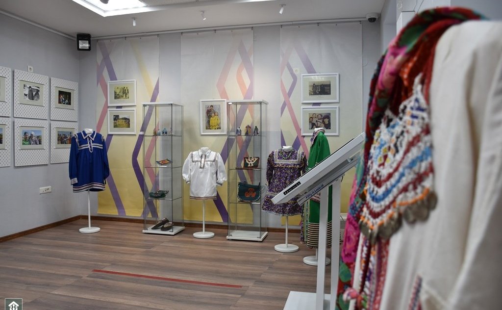 Александр Новьюхов посетил Этнографический музей «Торум Маа»