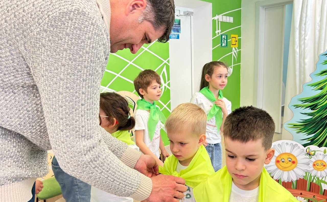 Владимир Пушкарев посетил детский сад «Северное сияние» в Салехарде