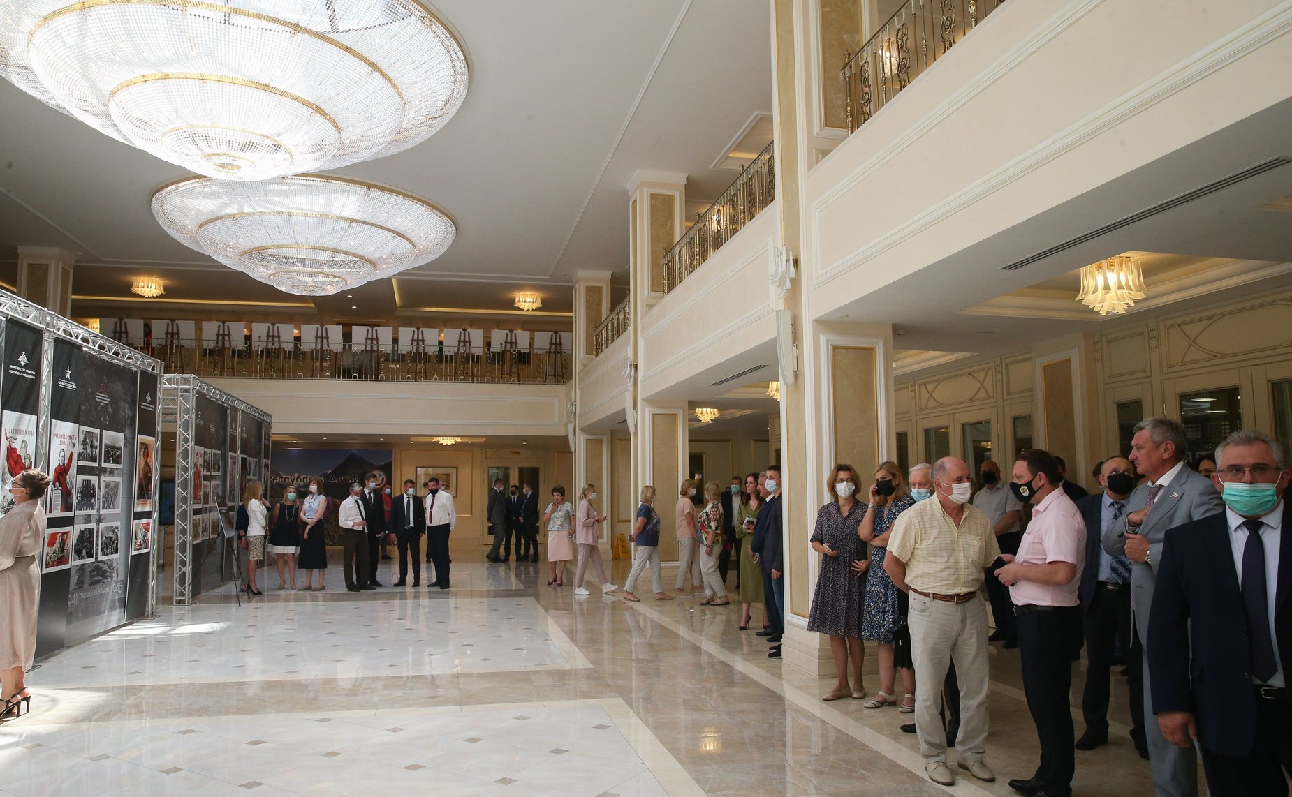 Открытие выставки, посвященной Дню памяти и скорби