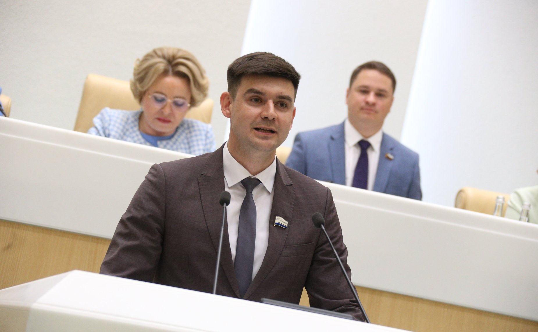 Пленарное заседание Форума молодых парламентариев: «Молодежь XXI века: сберегая наследие, развивая сотрудничество, приближая будущее»