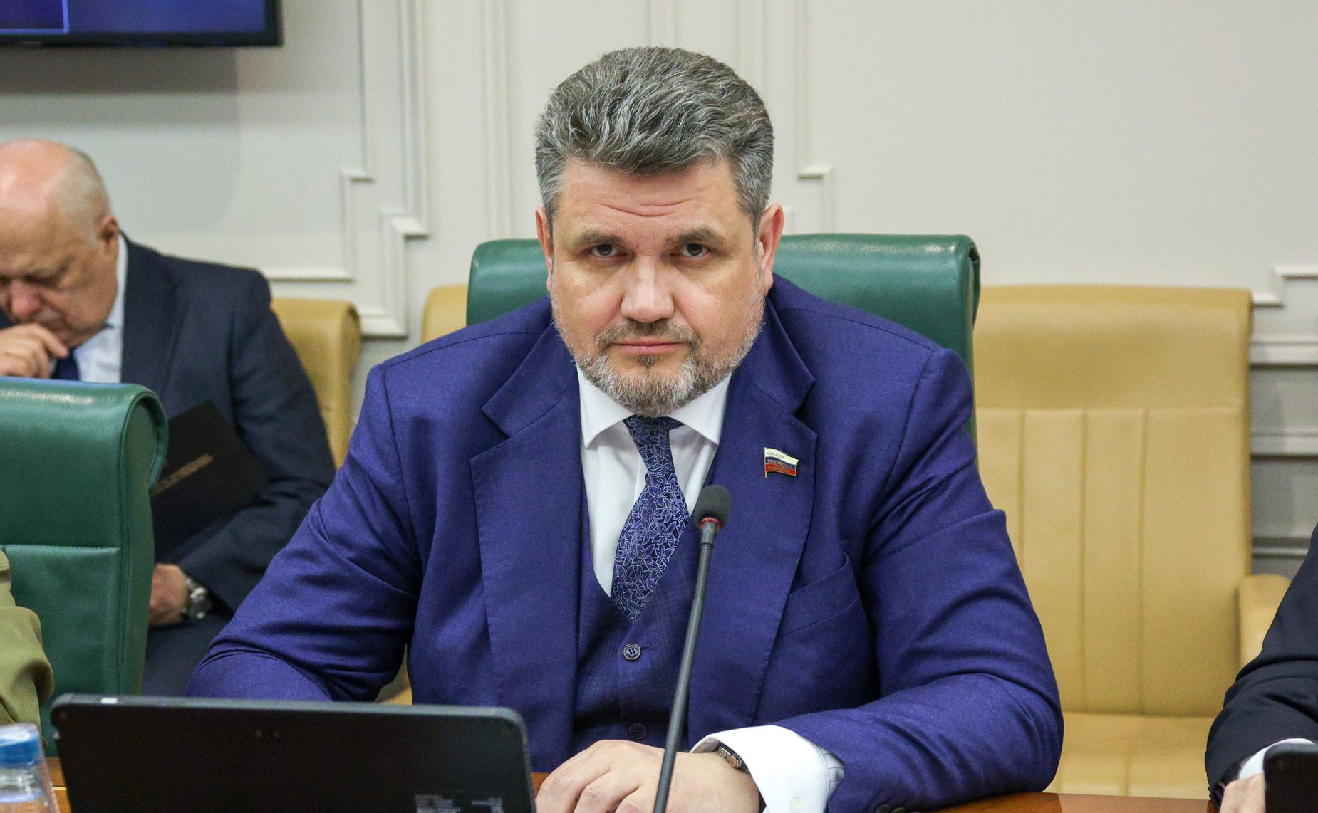 Александр Жуков