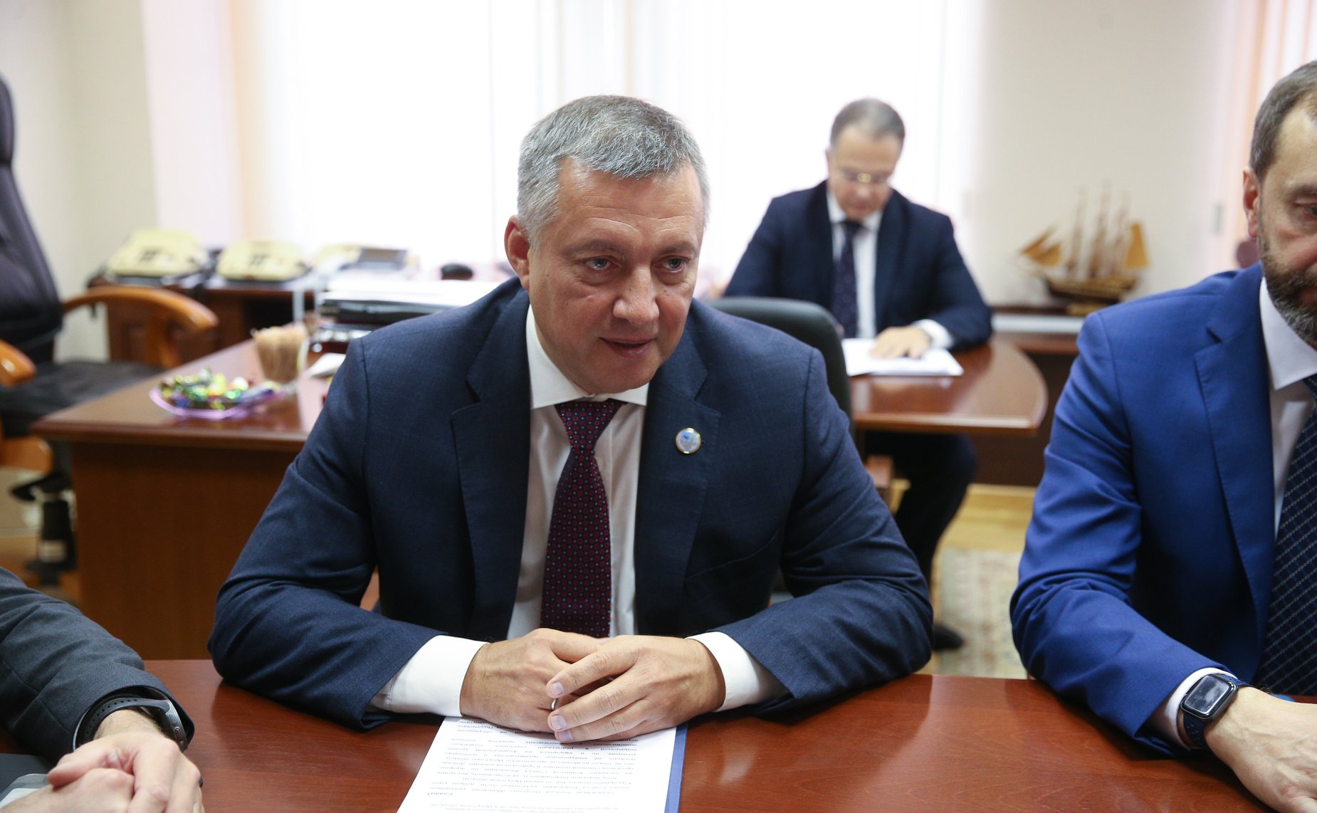 Встреча председателя Комитета СФ по аграрно-продовольственной политике и природопользованию с Губернатором Иркутской области