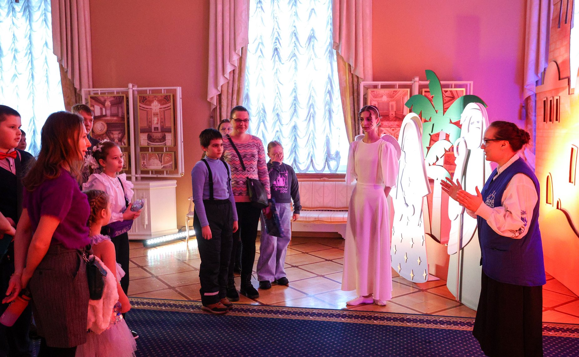 По инициативе Валентины Матвиенко в Таврическом дворце Санкт-Петербурга организована Рождественская елка для детей участников СВО