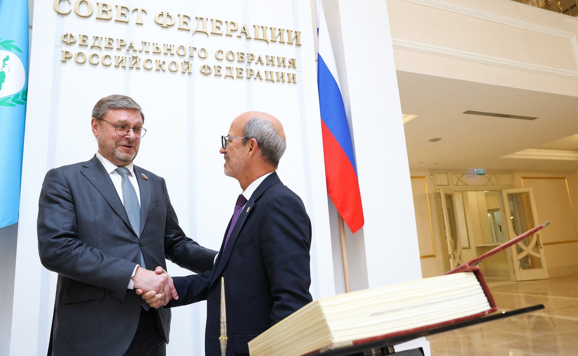 Валентина Матвиенко провела встречу с Председателем Парламента стран Латинской Америки и Карибского бассейна (ПАРЛАТИНО) Роландо Мигелем Гонсалесом Патрисио