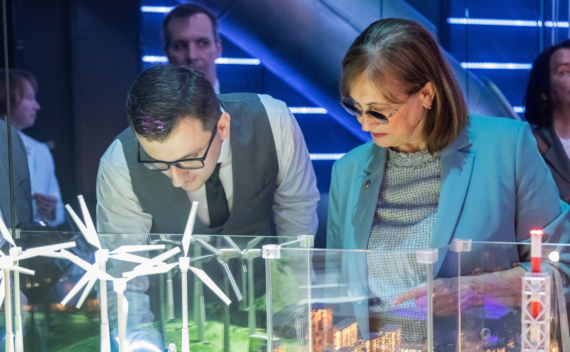 Круглый стол на тему «Правовое обеспечение безопасности несовершеннолетних в информационном пространстве: мониторинг эффективности» (фото МГЮА Ларшина Виктория)