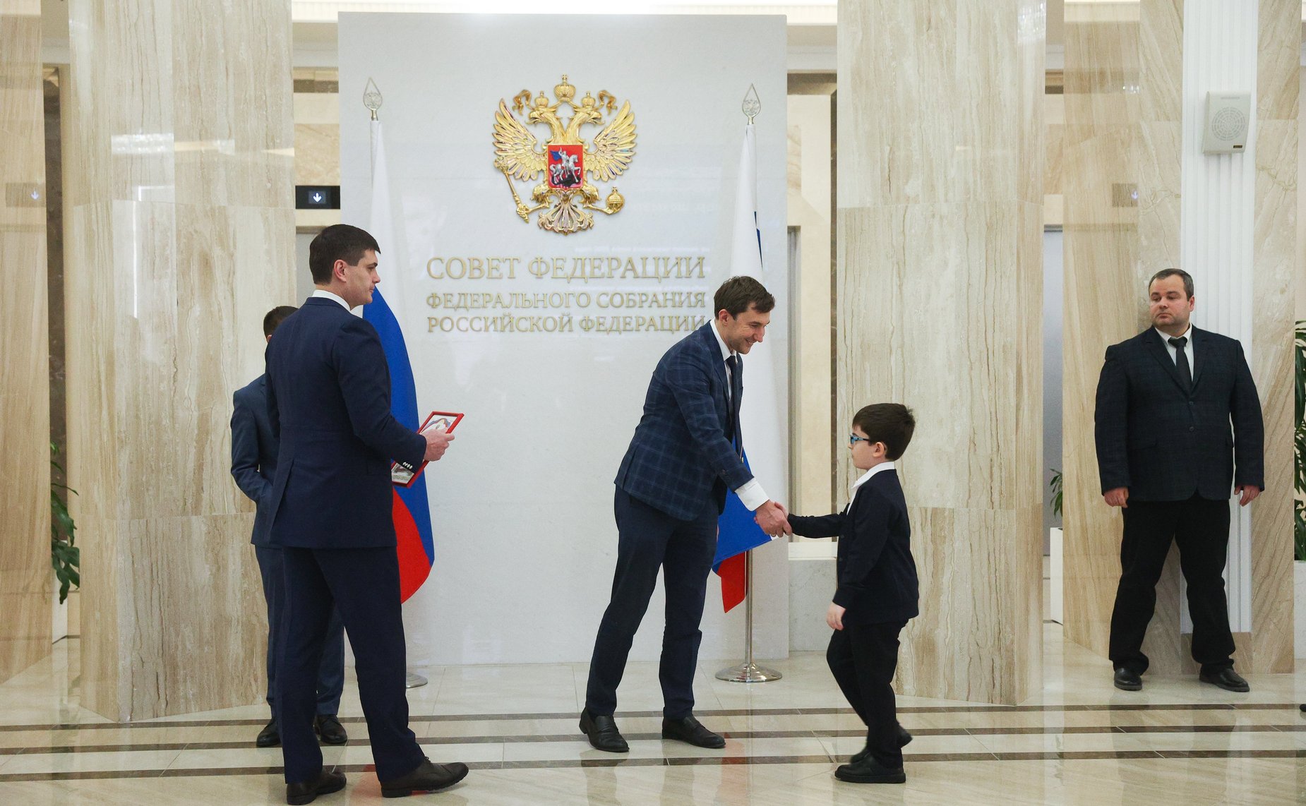 Сергей Карякин выступил на шахматном турнире, посвященном Году семьи