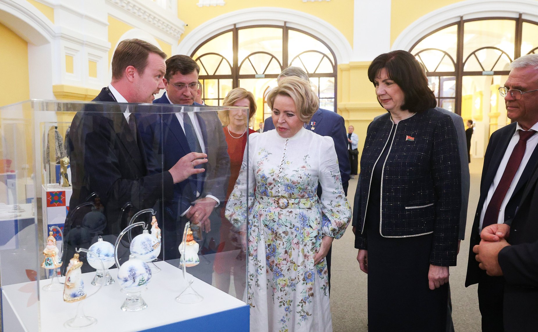 Тематическая выставка народных художественных промыслов. ХII Форум регионов России и Беларуси