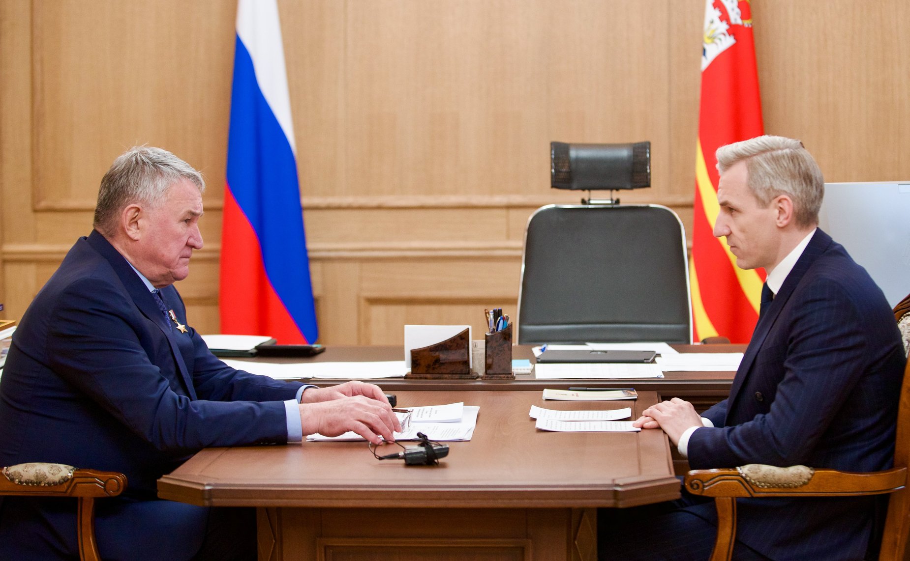 Встреча заместителя Председателя Совета Федерации Юрия Воробьева и губернатора Смоленской области Василия Анохина