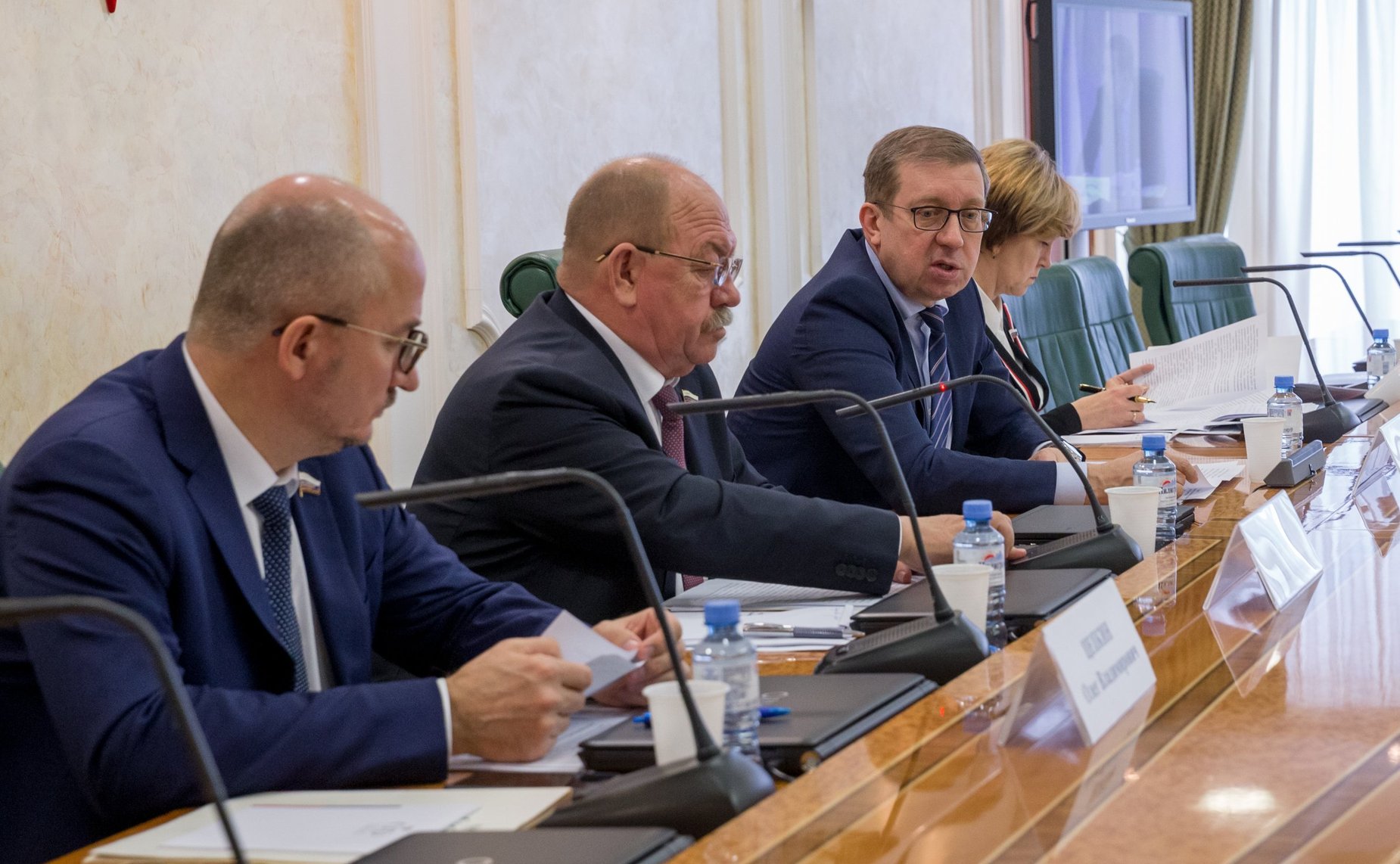 Парламентские слушания «О реализации Федерального закона №219-ФЗ «О внесении изменении в Федеральный закон «Об охране окружающей среды» и отдельные законодательные акты РФ»