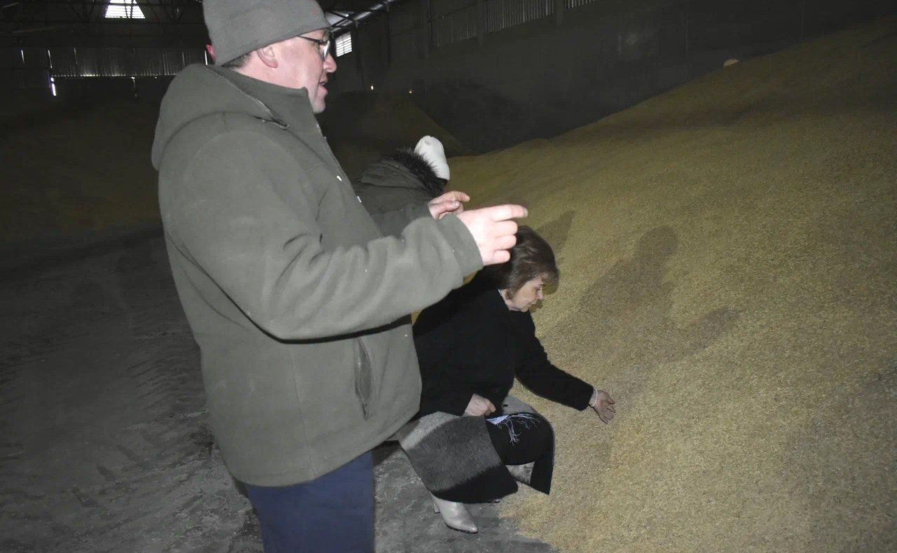 Татьяна Гигель в ходе рабочей поездки побывала в самом крупном семеноводческом хозяйстве региона