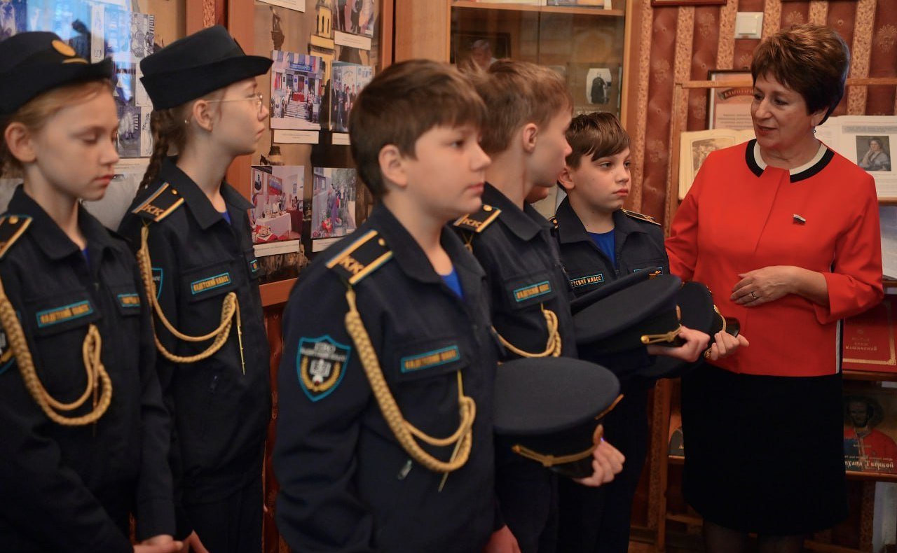 Екатерина Алтабаева открыла Год педагога и наставника в Севастопольской школе