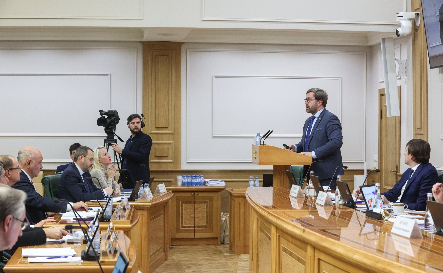 Парламентские слушания на тему «Государственная политика в сфере сохранения, защиты и развития русского языка: состояние, проблемы и пути решения»