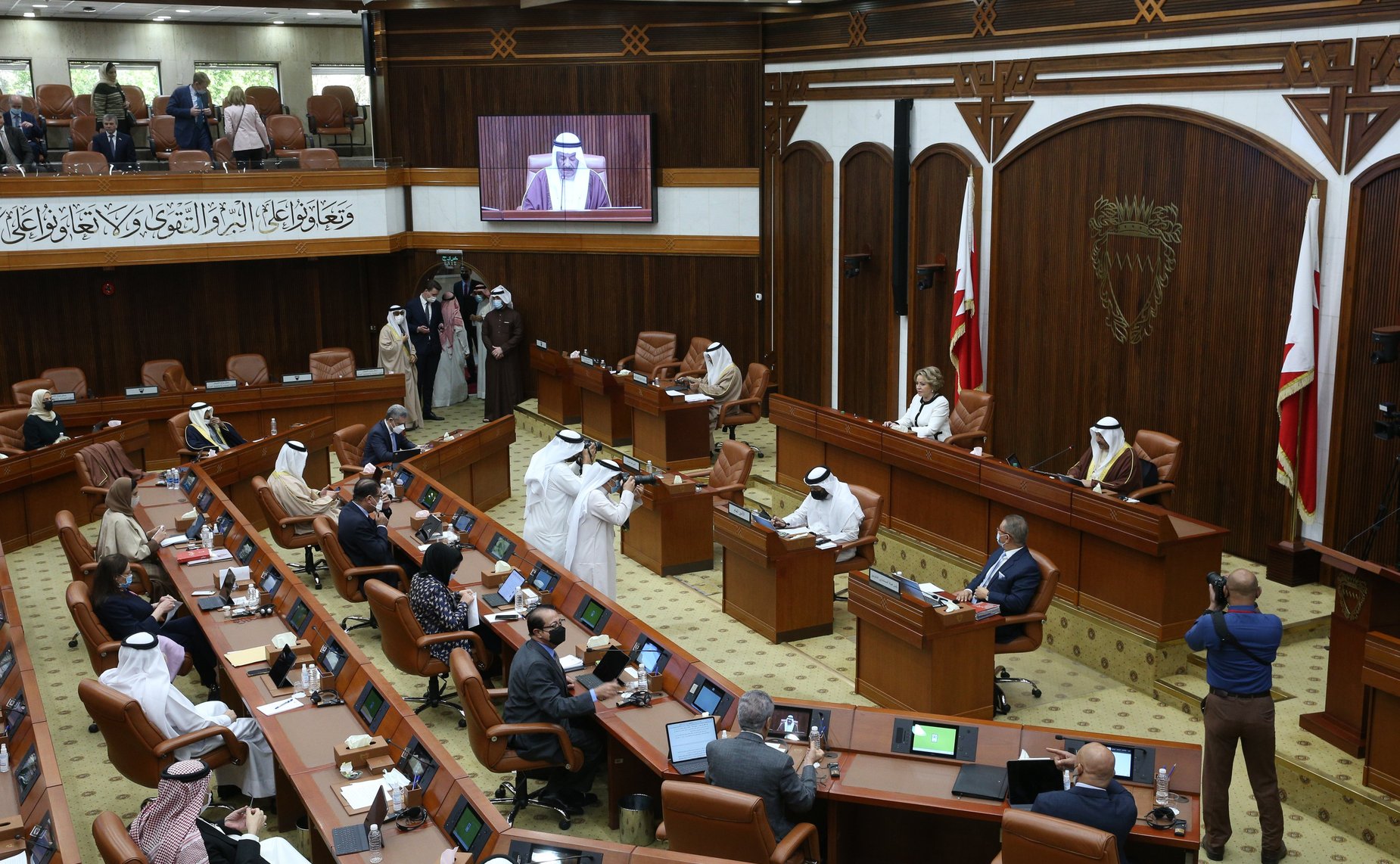 Делегация Совета Федерации во главе с Председателем СФ Валентиной Матвиенко приняла участие в пленарном заседании Консультативного совета Национального собрания Королевства Бахрейн