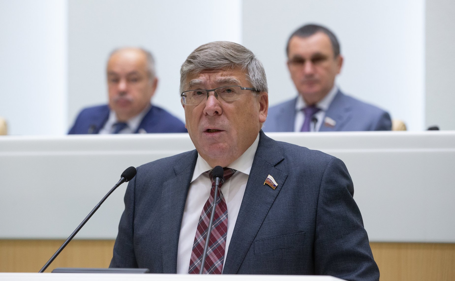 В. Рязанский