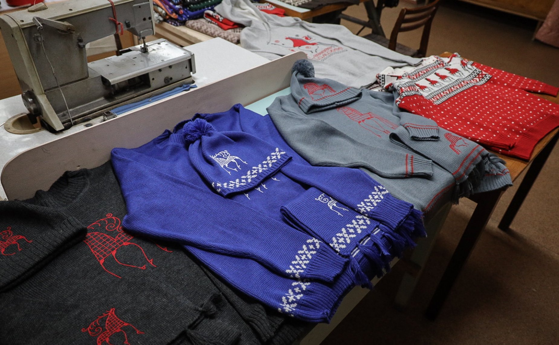 Члены Комиссии Совета Федерации по сохранению и развитию народных художественных промыслов встретились с представителями Художественного косторезного училища им.Н.Буторина и предприятия «Беломорские узоры»