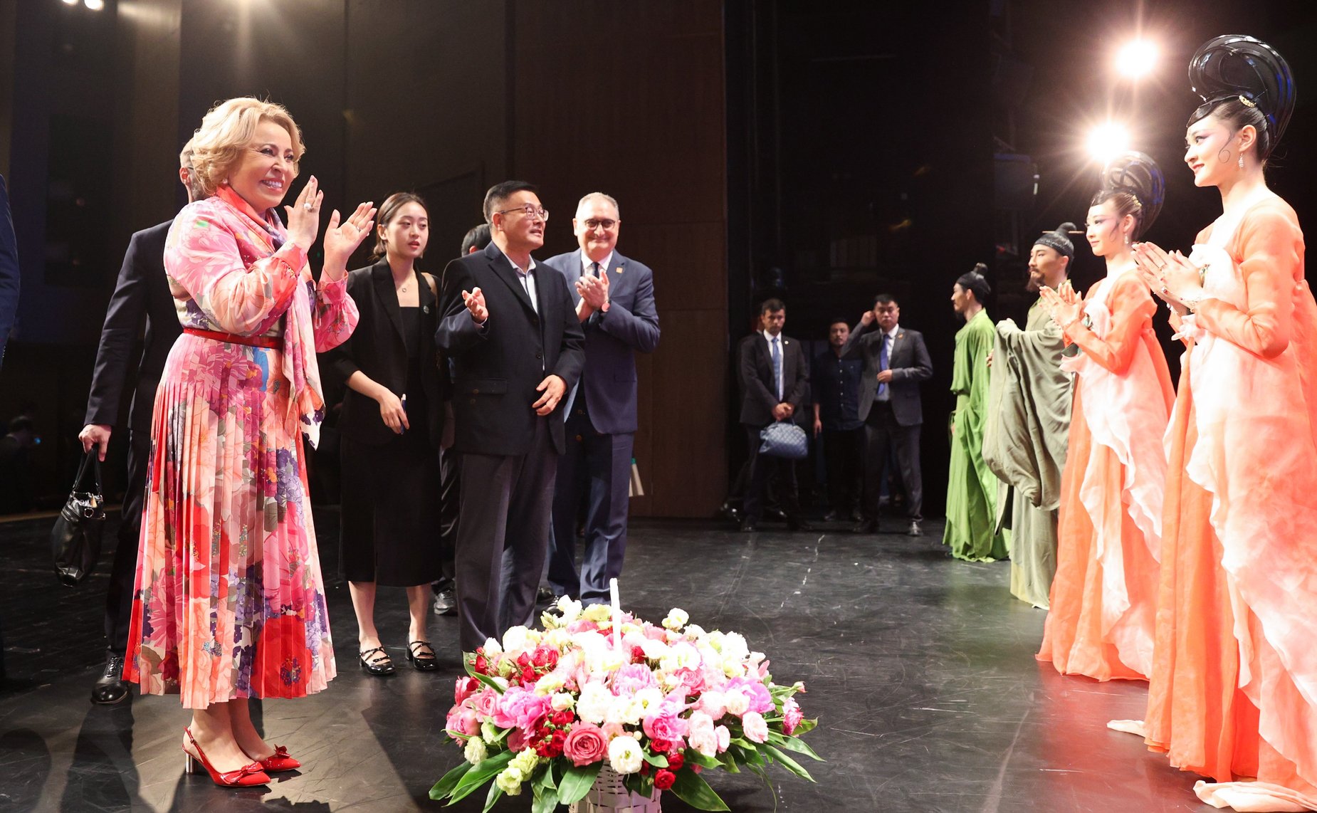 Посещение Председателем Совета Федерации Валентиной Матвиенко Пекинского института танцев