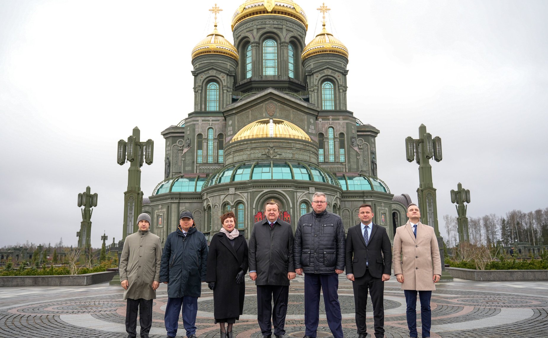 Сенаторы посетили парк «Патриот»