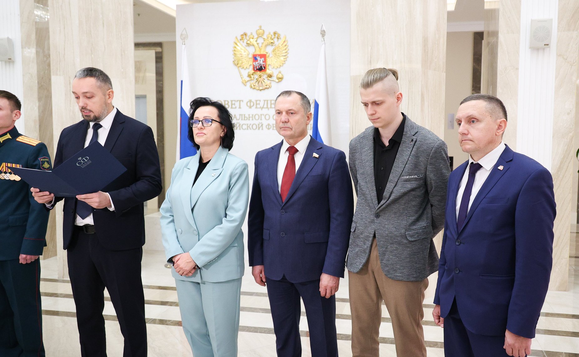 Передача награды семье погибшего участника СВО