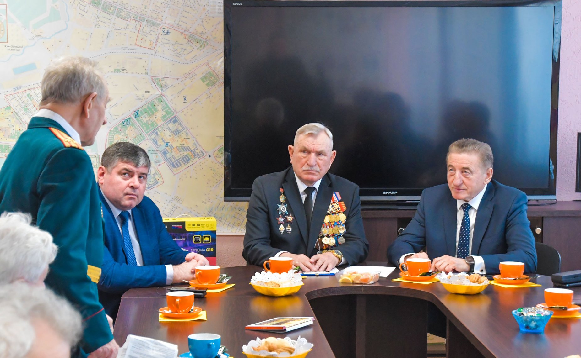 Сергей Лукин провел встречу с активом общественной организации ветеранов (пенсионеров) войны, труда, Вооруженных сил и правоохранительных органов Советского района г. Воронежа