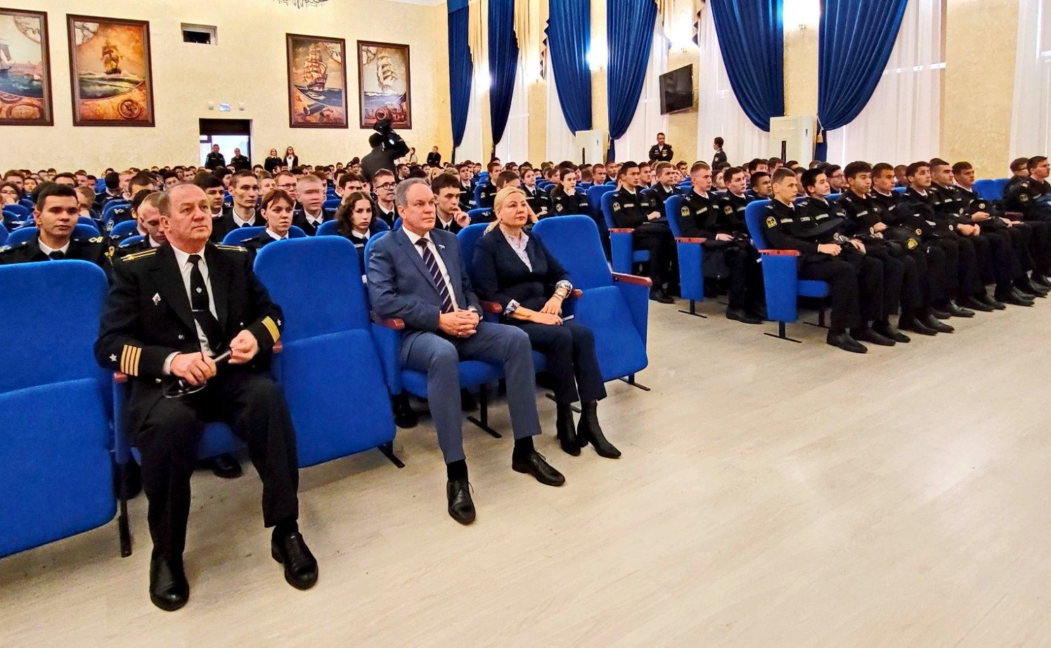 Александр Башкин встретился со студентами факультета среднего профессионального образования Каспийского института морского и речного транспорта имени генерал-адмирала Ф.М. Апраксина