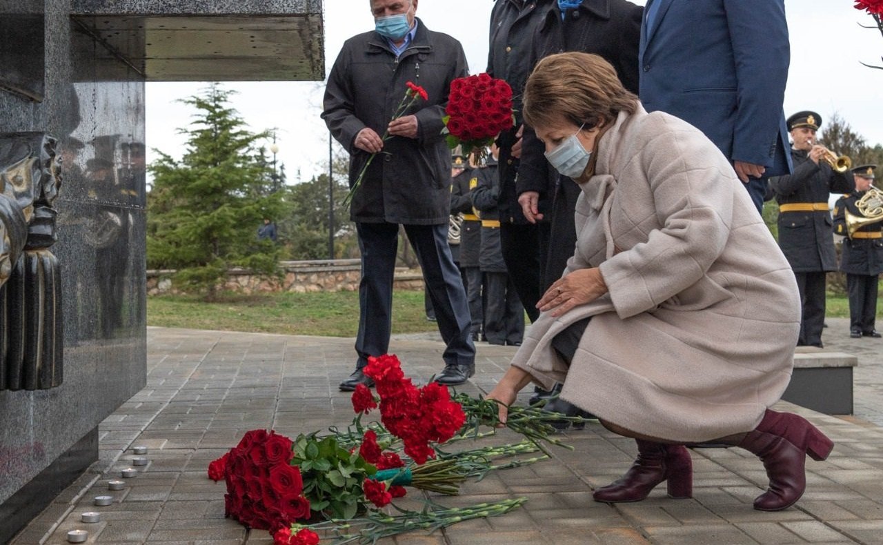 Екатерина Алтабаева и Сергей Колбин приняли участие в мероприятиях, посвященных Дню Героев Отечества