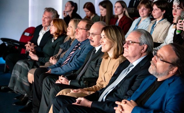 Александр Русаков наградил победителей Всероссийского конкурса студенческих проектов «Российское государство»