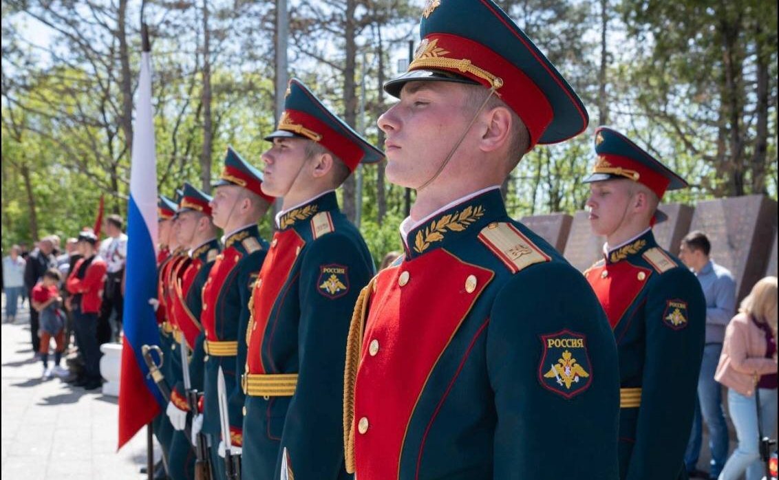 Екатерина Алтабаева приняла участие в фестивале «Знамёна славы» на Сапун-горе и торжествах «Константиновская батарея. 250 лет на страже Родины!» в Севастополе