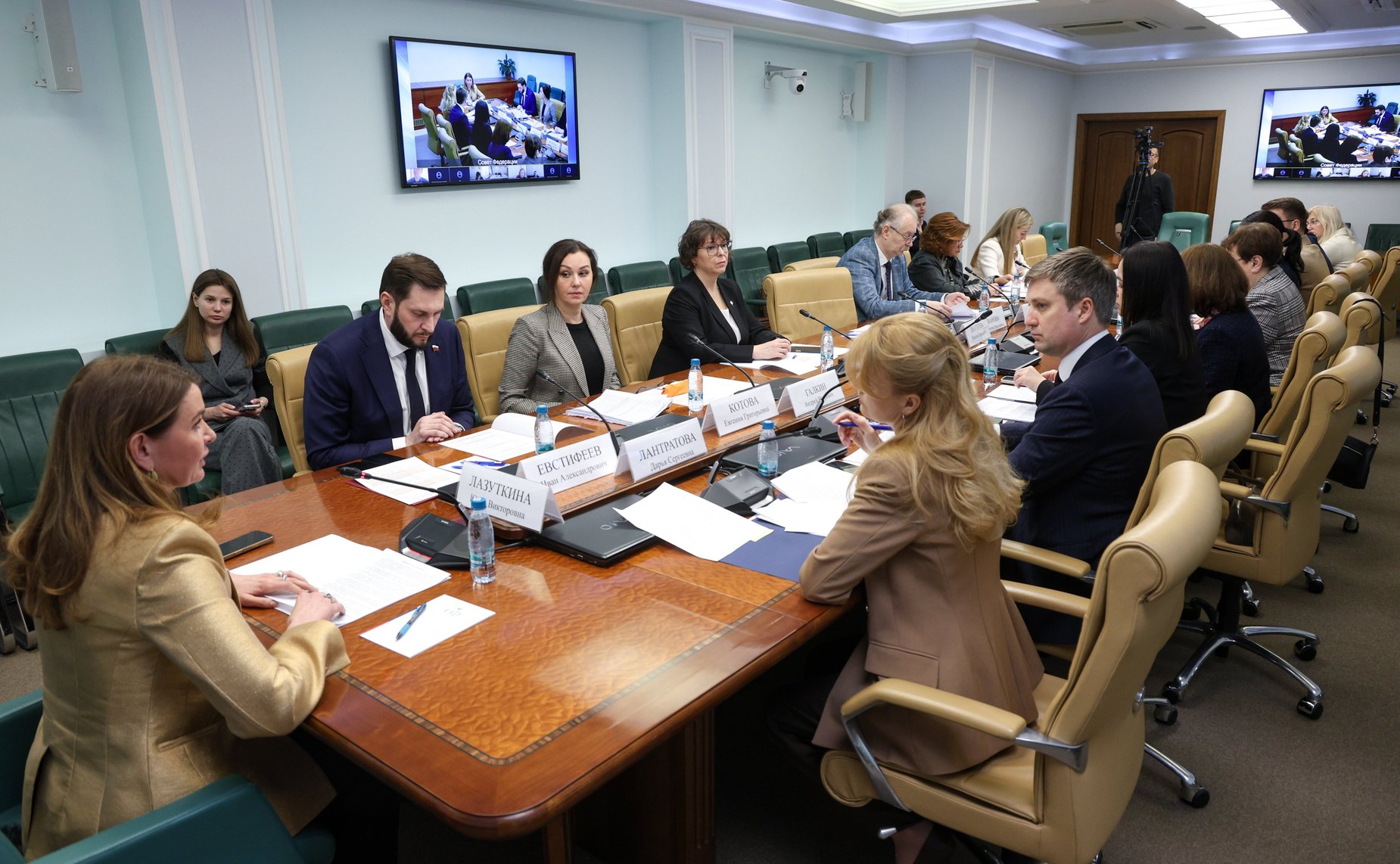 Совещание рабочей группы для выработки предложений о совершенствовании законодательства в сфере детского и социального питания