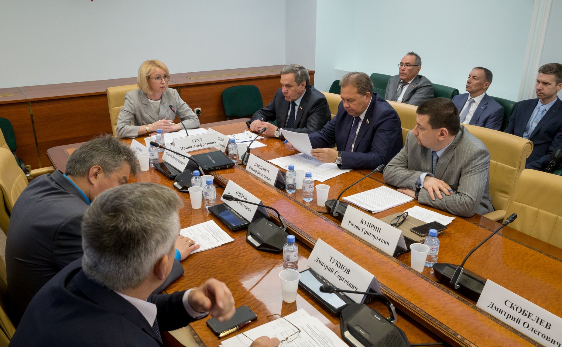 «Круглый стол» на тему «Перспективы развития законодательного обеспечения сферы обращения с вторичными ресурсами на основе вовлечения отходов производства и потребления в хозяйственный оборот»