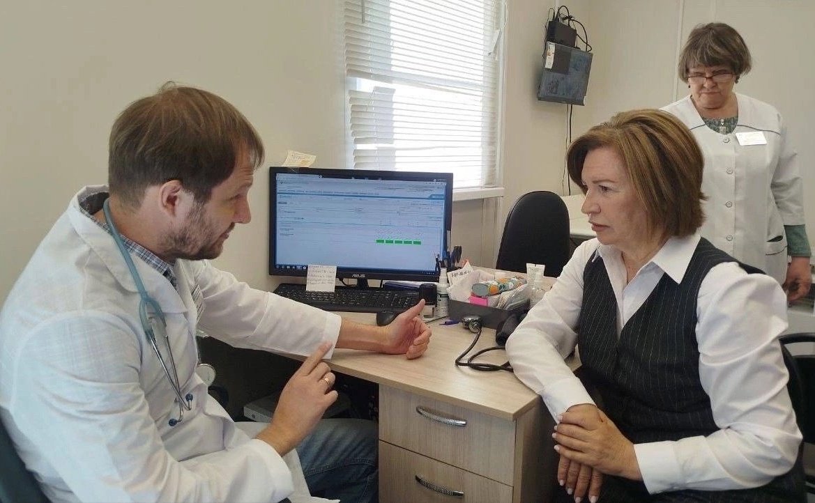 Марина Сидухина проинспектировала ФАП в Новокуйбышевске