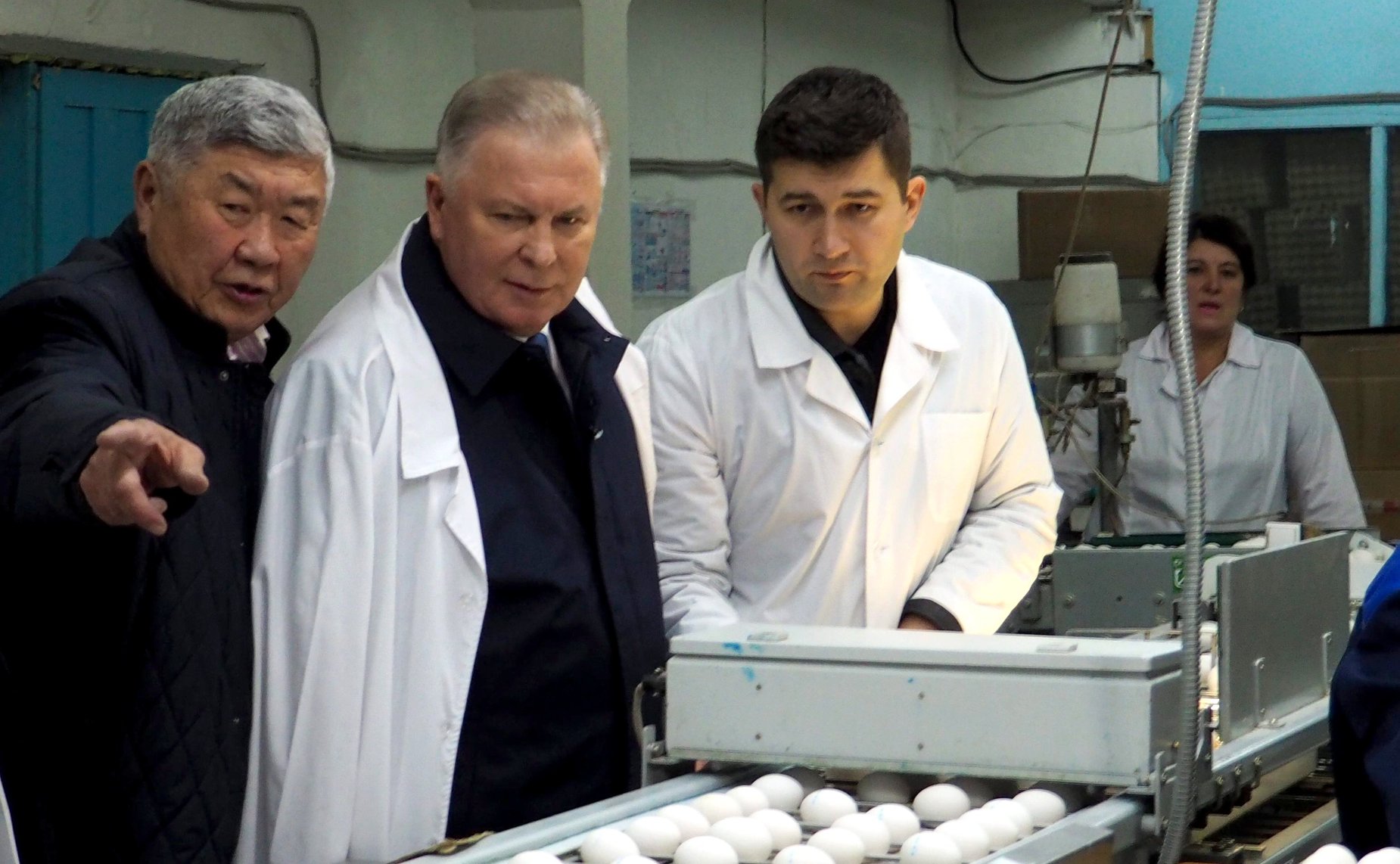 Вячеслав Наговицын побывал на птицефабрике в Улан-Удэ