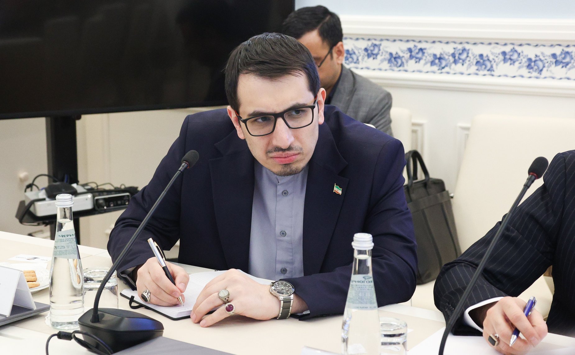 Встреча первого заместителя председателя Комитета СФ по науке, образованию и культуре Дмитрия Василенко с председателем Комиссии по национальной безопасности и внешней политике Собрания Исламского Совета Исламской Республики Иран Эбрахимом Азизи