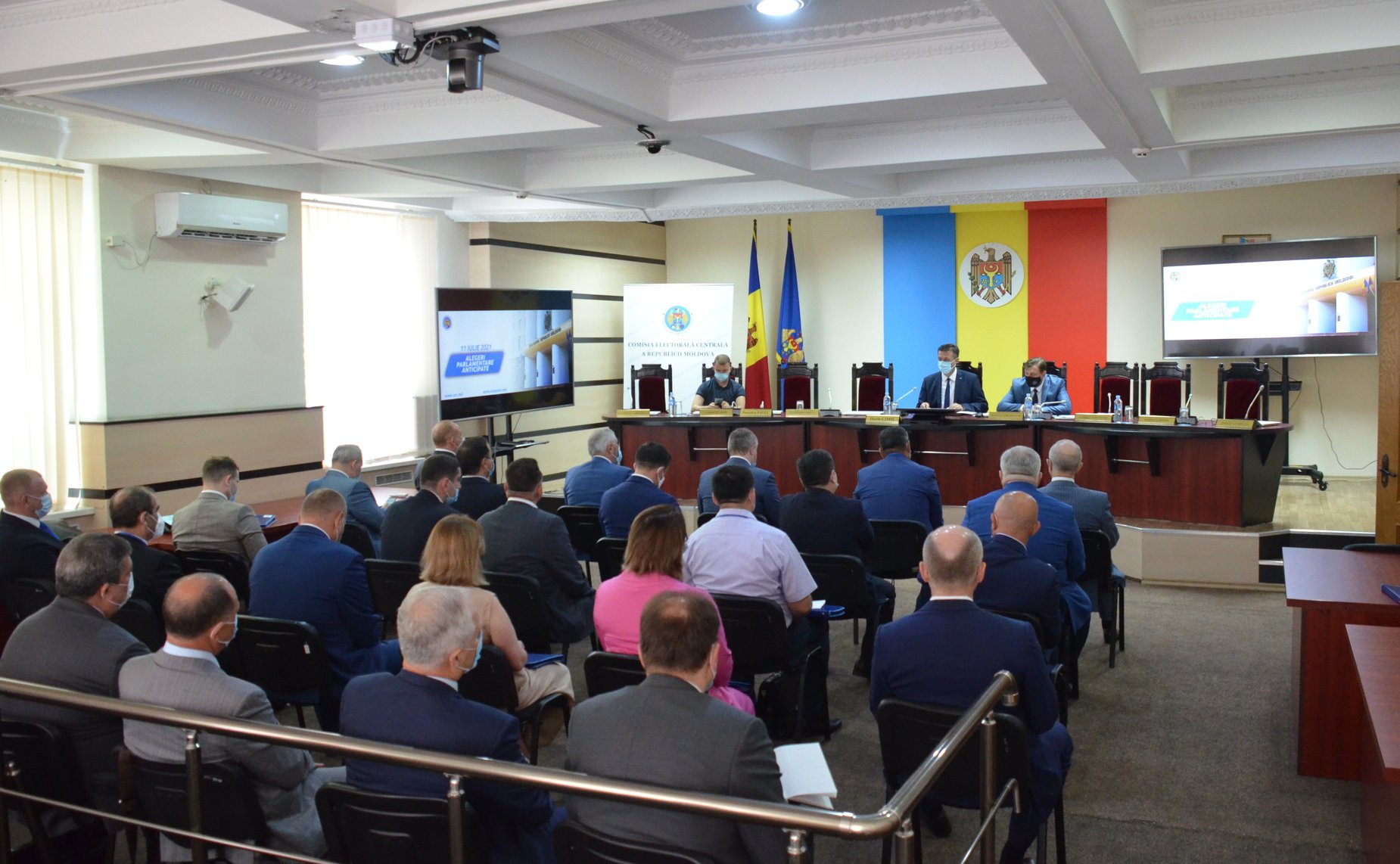 Участие сенаторов РФ в наблюдении за проведением парламентских выборов в Молдове