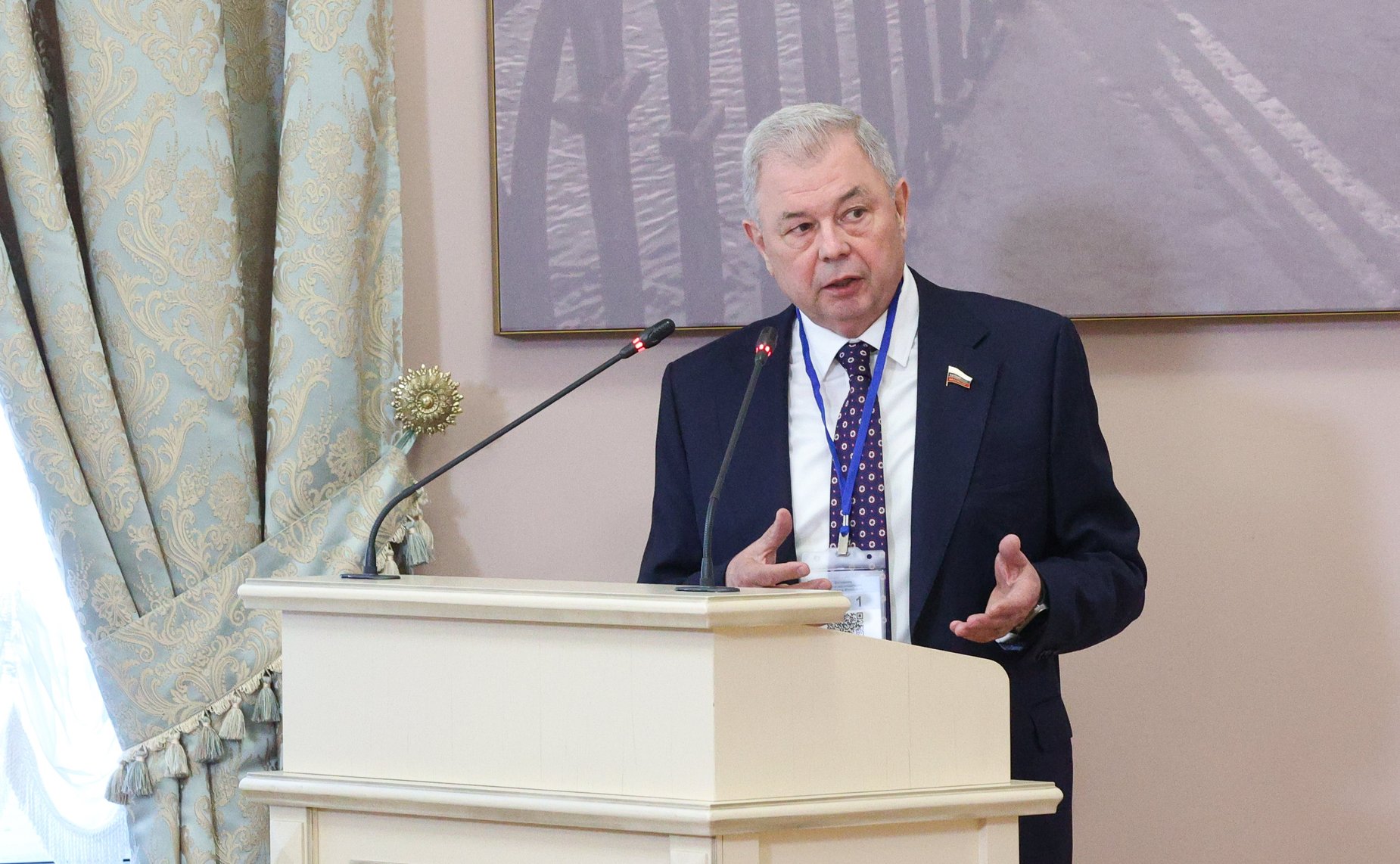 Анатолий Артамонов