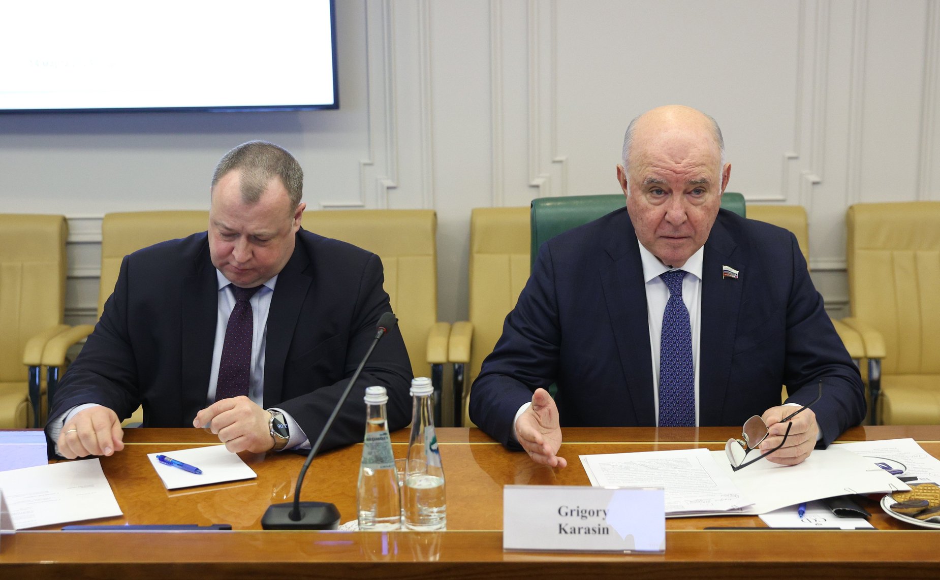 Встреча председателя Комитета Совета Федерации по международным делам Григория Карасина с Чрезвычайным и Полномочным Послом Йеменской Республики в Российской Федерации