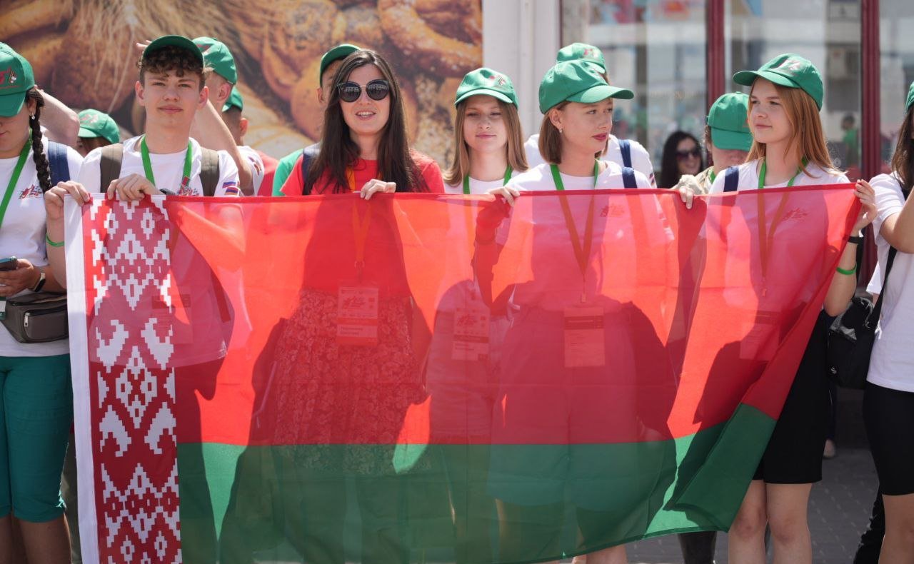 Сенаторы РФ Александр Вайнберг и Елена Писарева встретились с участниками «Поезда Памяти» в Нижнем Новгороде