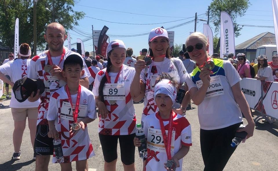 Маргарита Павлова приняла участие в стартовом этапе полумарафона — «Парижской миле»