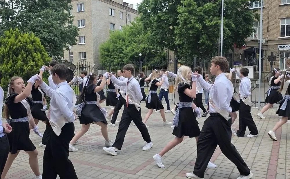 Ольга Бас приняла участие в торжественном мероприятии в ЛНР