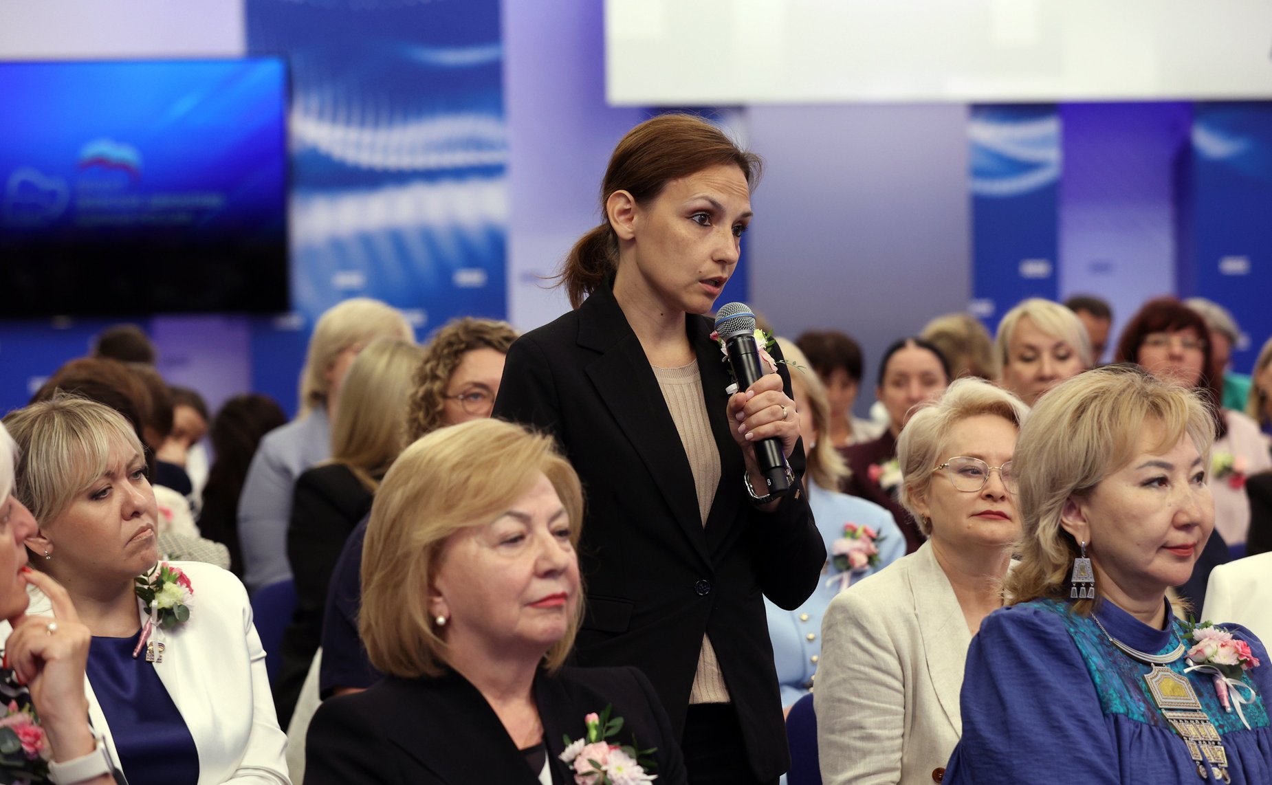 Валентина Матвиенко провела встречу с женщинами, которые примут участие в выборах депутатов Государственной Думы, законодательных органов власти регионов и органов местного самоуправления