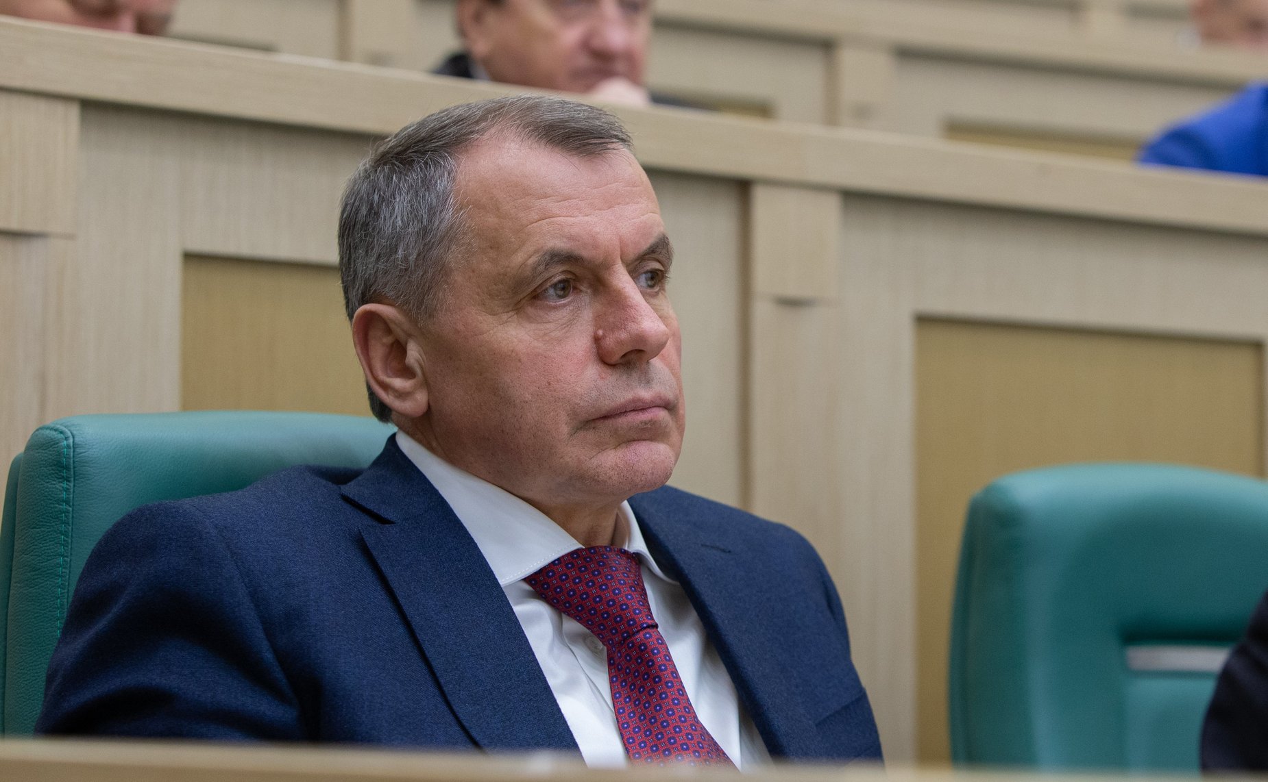 Владимир Константинов