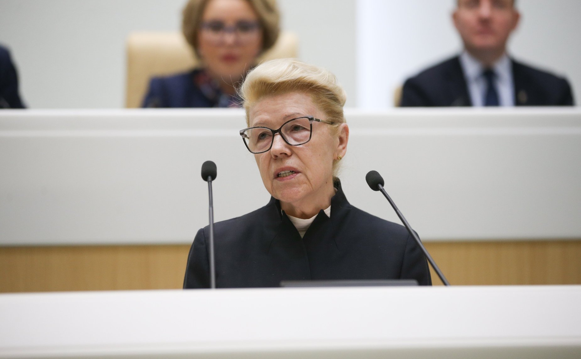 Елена Мизулина