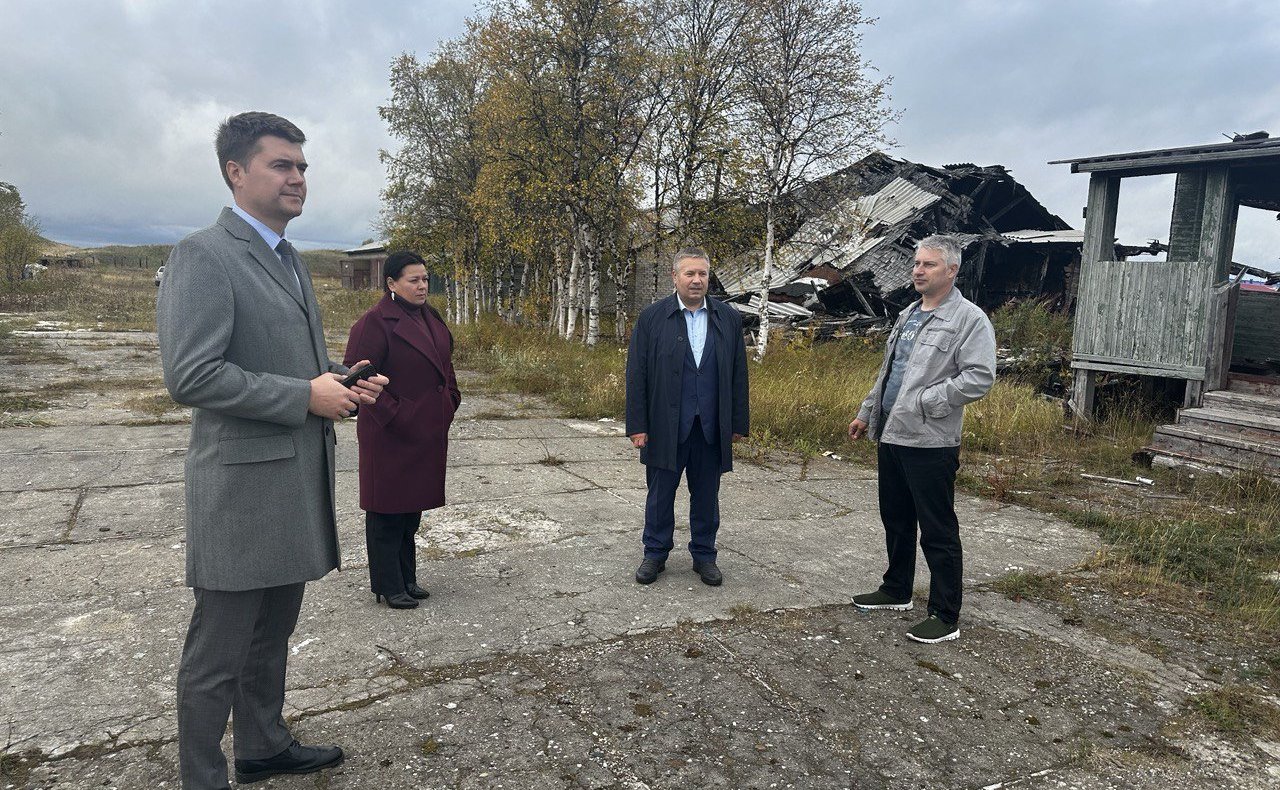 Денис Гусев в рамках работы в регионе осмотрел объекты и провёл выездное совещание по мониторингу заброшенного и неэффективно используемого федерального недвижимого имущества