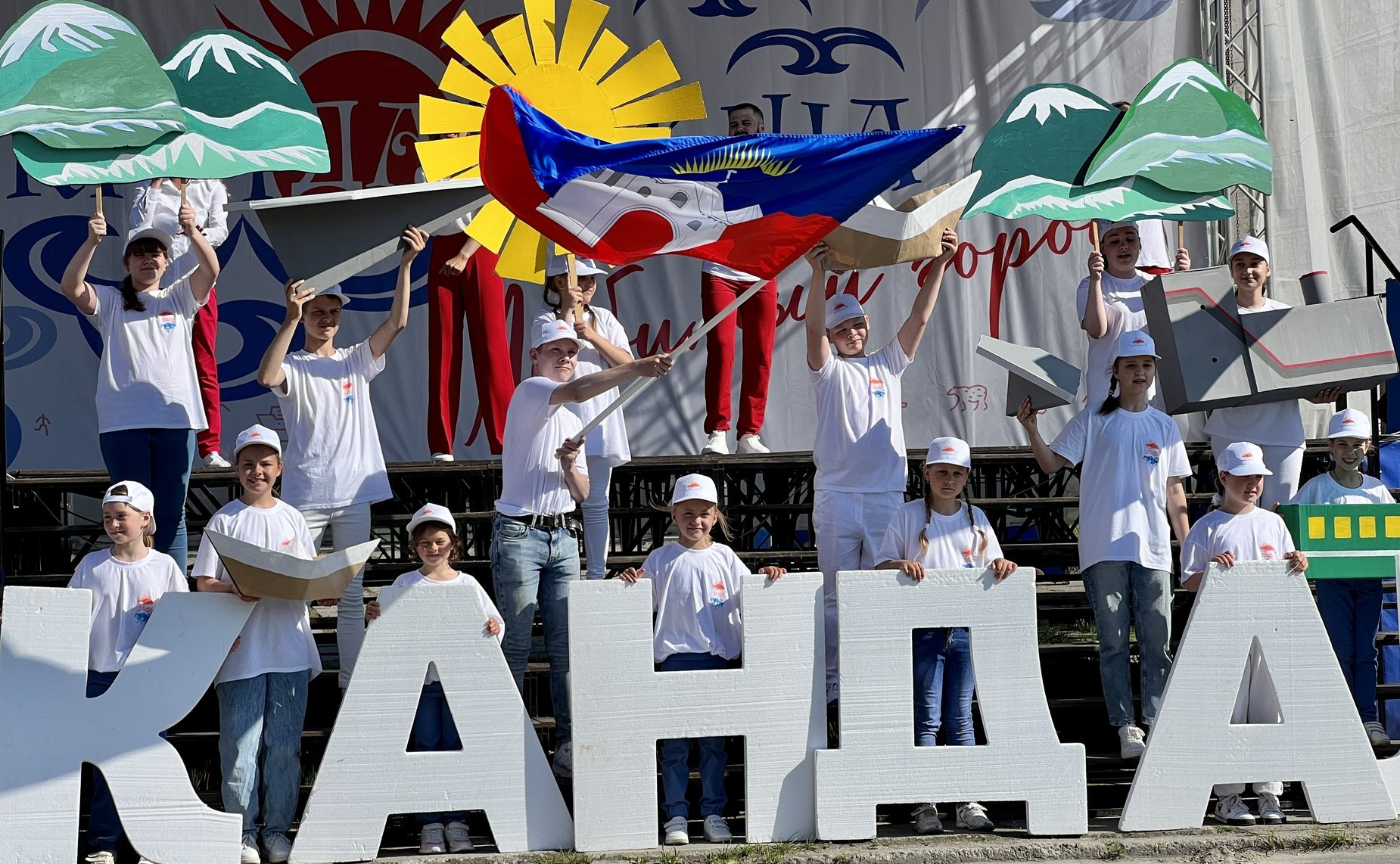 Татьяна Сахарова в ходе работы в регионе совершила рабочую поездку в Кандалакшу