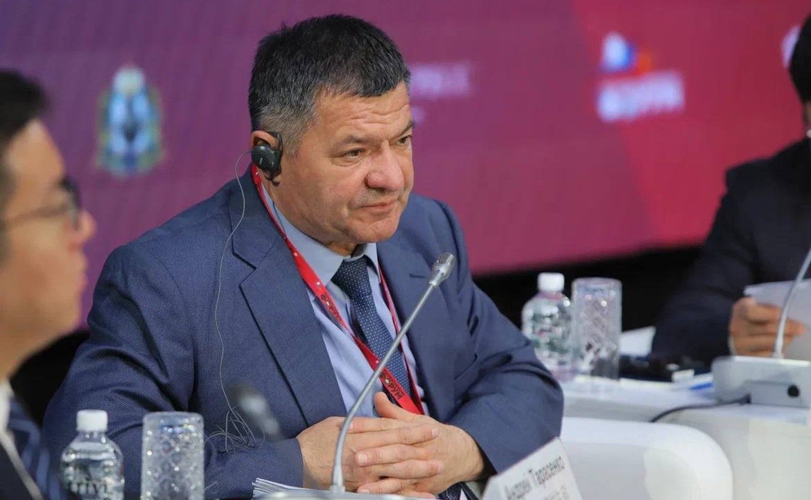 Сессия «Остров Большой Уссурийский: новый вектор развития трансграничного сотрудничества» Российско-Китайского форума в г. Хабаровске